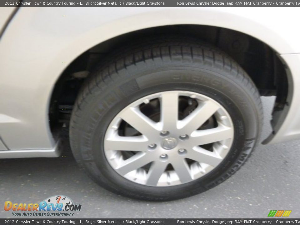 2012 Chrysler Town & Country Touring - L Bright Silver Metallic / Black/Light Graystone Photo #9