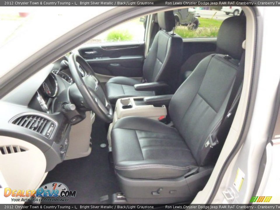 2012 Chrysler Town & Country Touring - L Bright Silver Metallic / Black/Light Graystone Photo #10