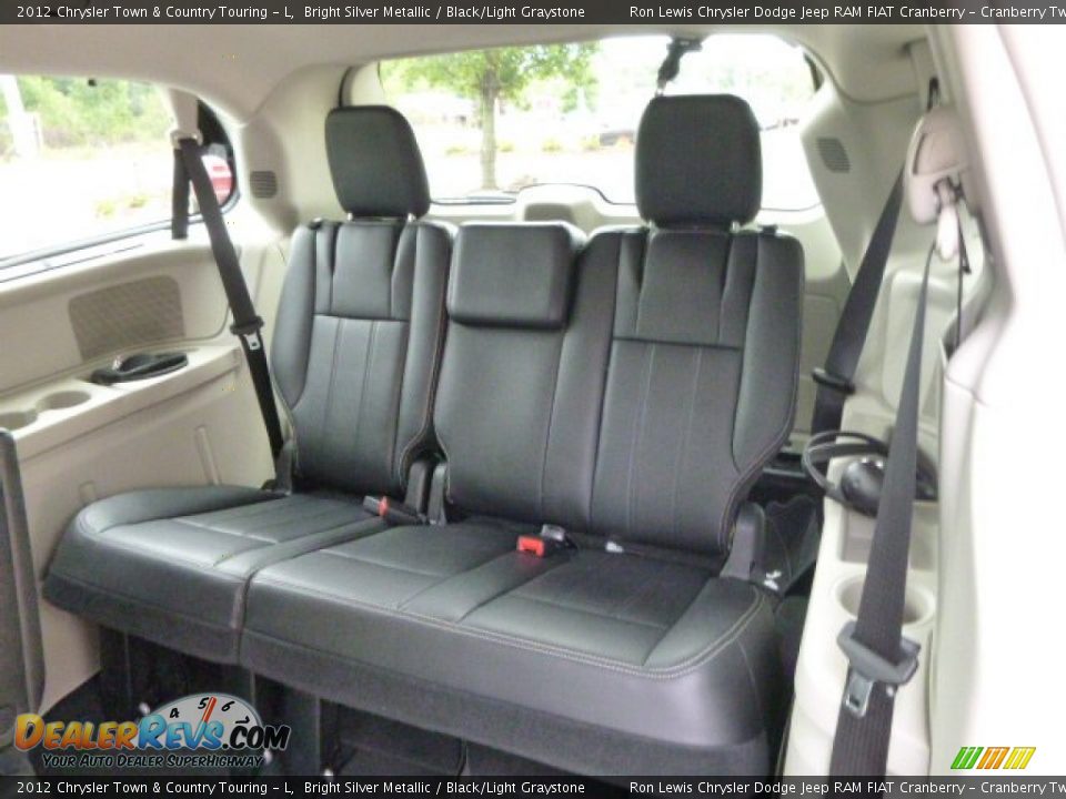 2012 Chrysler Town & Country Touring - L Bright Silver Metallic / Black/Light Graystone Photo #12