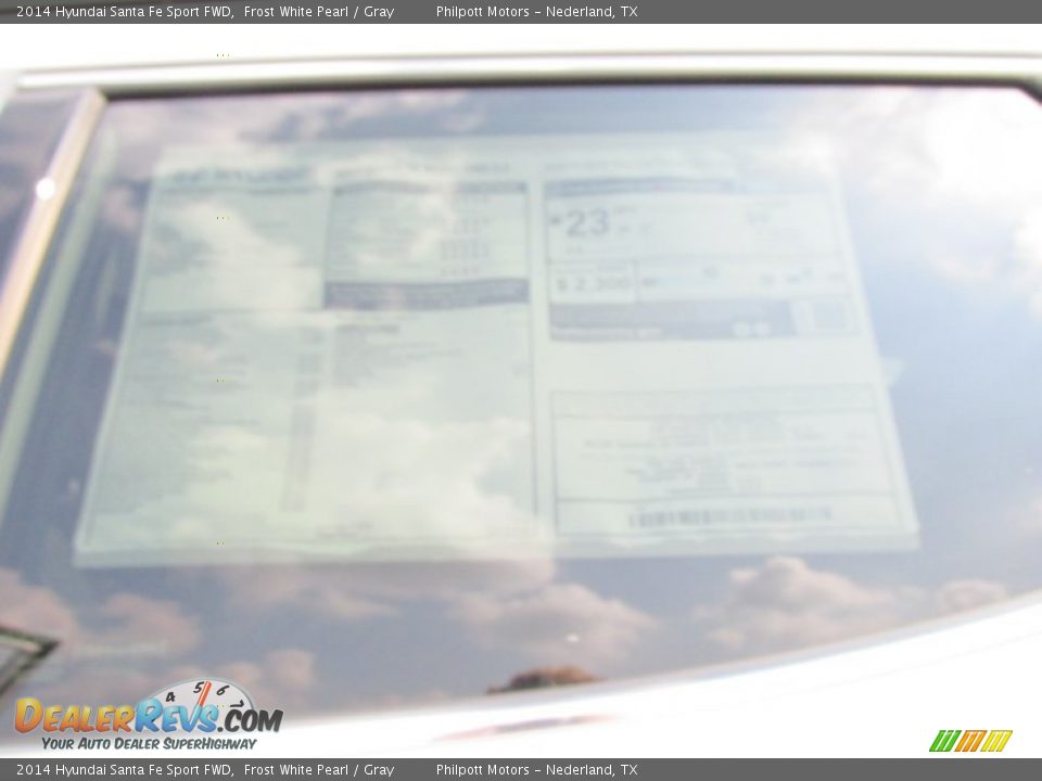 2014 Hyundai Santa Fe Sport FWD Frost White Pearl / Gray Photo #33