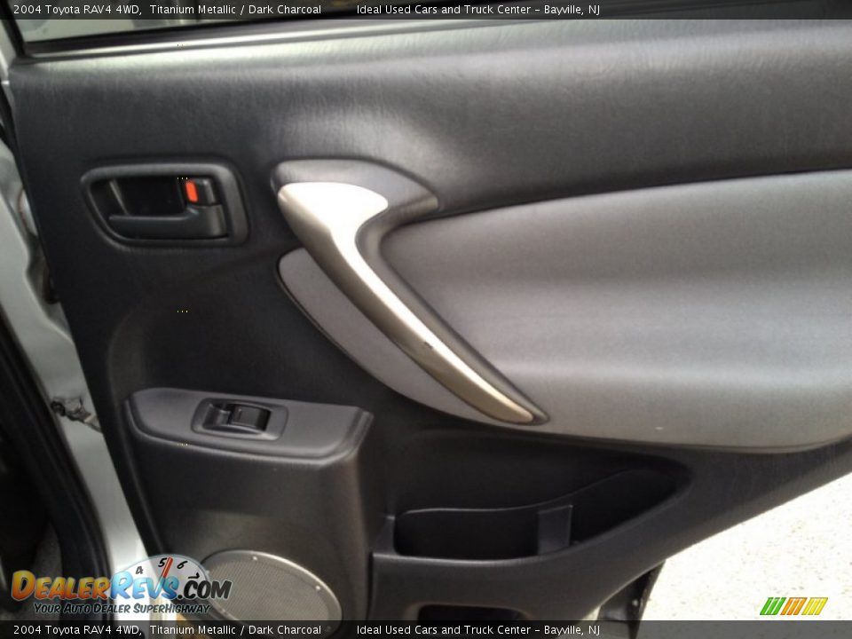 2004 Toyota RAV4 4WD Titanium Metallic / Dark Charcoal Photo #12