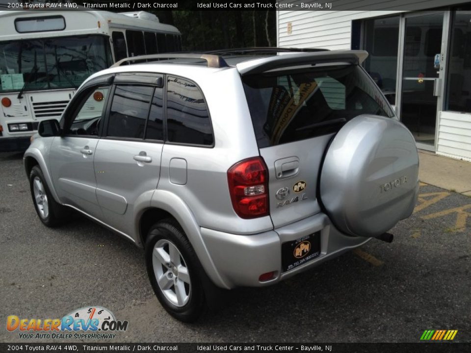 2004 Toyota RAV4 4WD Titanium Metallic / Dark Charcoal Photo #18