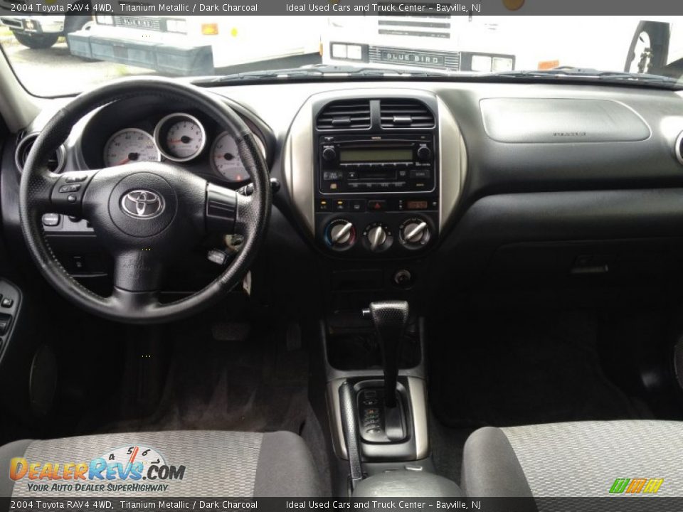 2004 Toyota RAV4 4WD Titanium Metallic / Dark Charcoal Photo #23