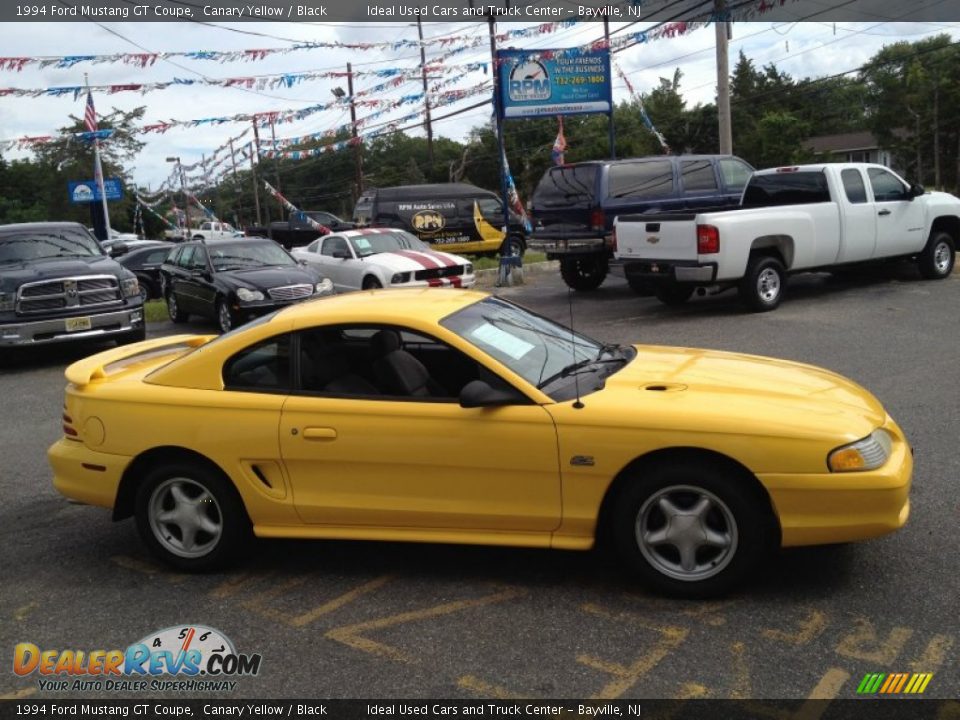 1994 Ford Mustang GT Coupe Canary Yellow / Black Photo #8