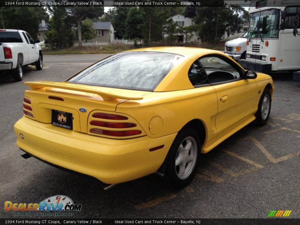 1994 Ford Mustang GT Coupe Canary Yellow / Black Photo #13