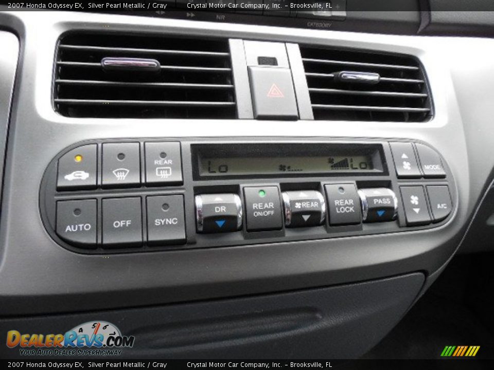 2007 Honda Odyssey EX Silver Pearl Metallic / Gray Photo #22