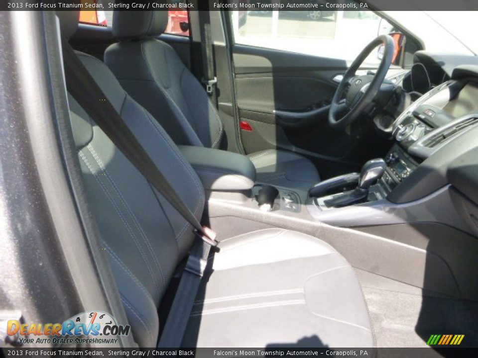 2013 Ford Focus Titanium Sedan Sterling Gray / Charcoal Black Photo #10