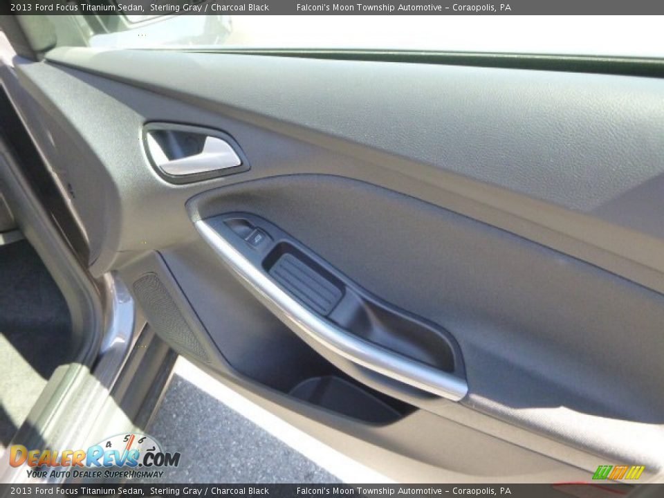 2013 Ford Focus Titanium Sedan Sterling Gray / Charcoal Black Photo #12