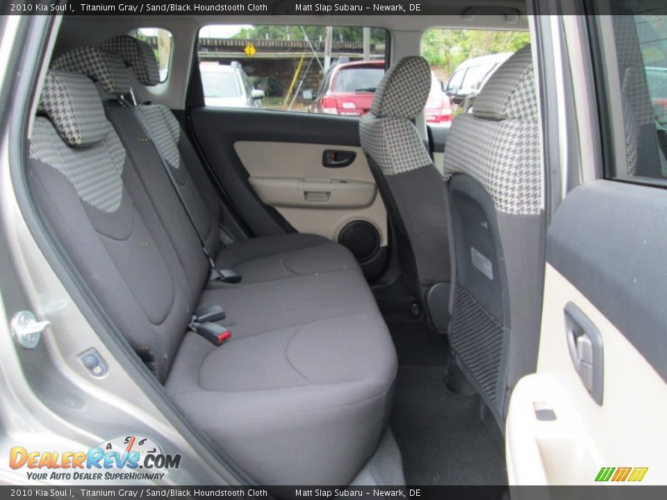 2010 Kia Soul ! Titanium Gray / Sand/Black Houndstooth Cloth Photo #18