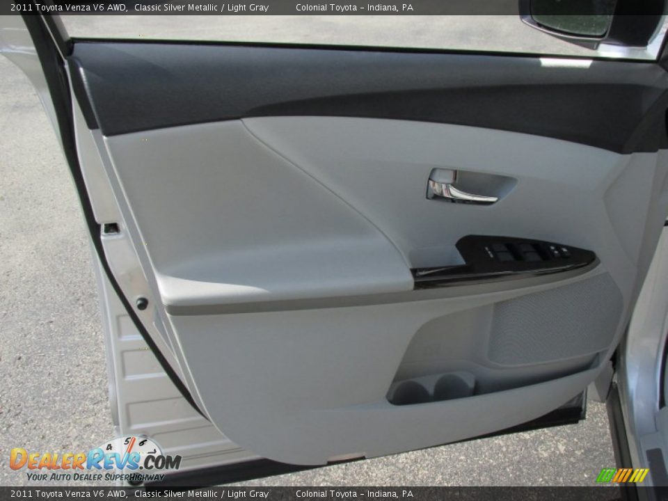 2011 Toyota Venza V6 AWD Classic Silver Metallic / Light Gray Photo #12