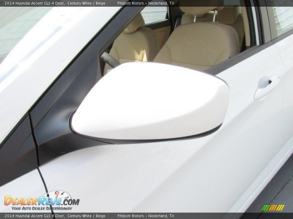 2014 Hyundai Accent GLS 4 Door Century White / Beige Photo #12
