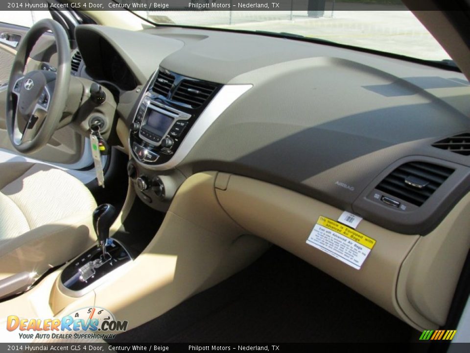2014 Hyundai Accent GLS 4 Door Century White / Beige Photo #17
