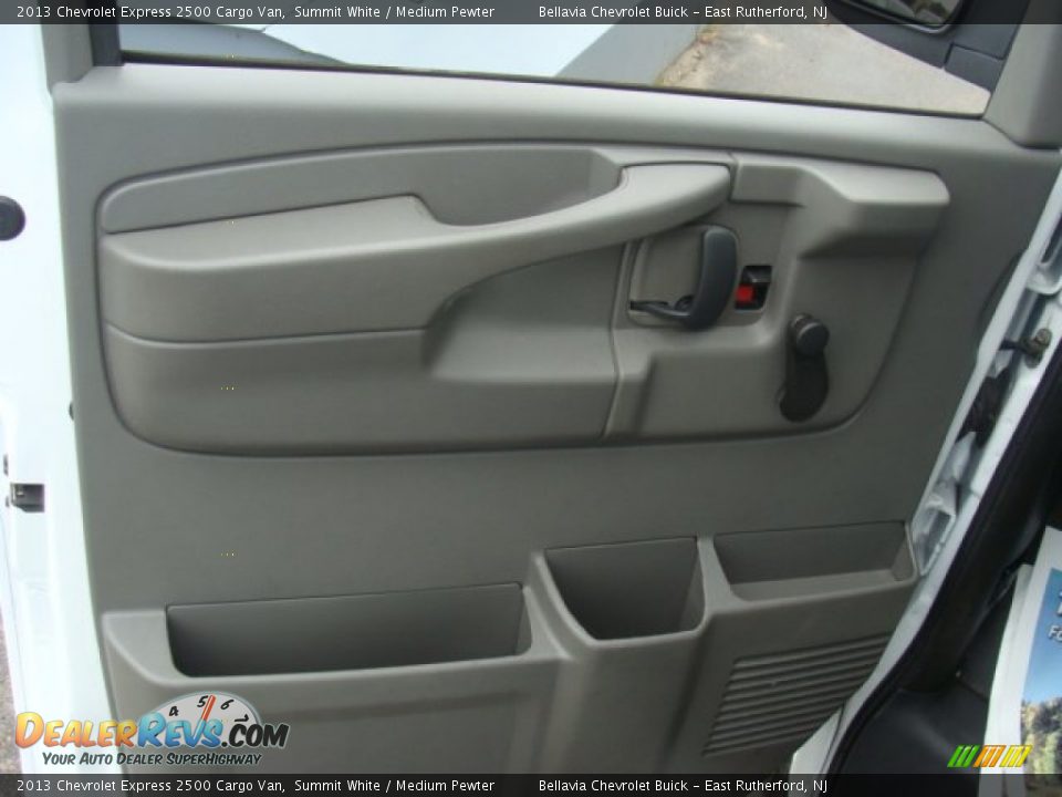2013 Chevrolet Express 2500 Cargo Van Summit White / Medium Pewter Photo #6