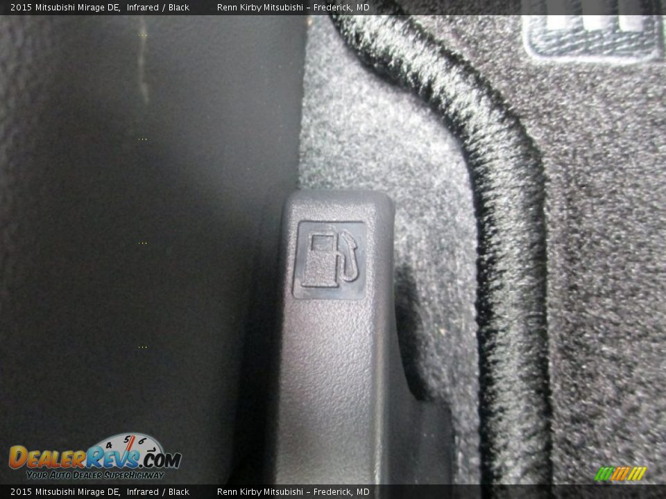2015 Mitsubishi Mirage DE Infrared / Black Photo #13