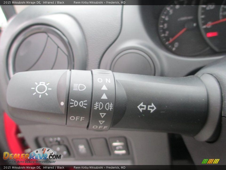 2015 Mitsubishi Mirage DE Infrared / Black Photo #16