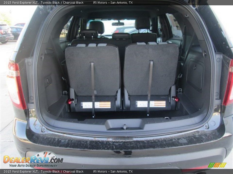 2015 Ford Explorer XLT Tuxedo Black / Charcoal Black Photo #24