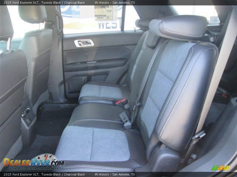 2015 Ford Explorer XLT Tuxedo Black / Charcoal Black Photo #27