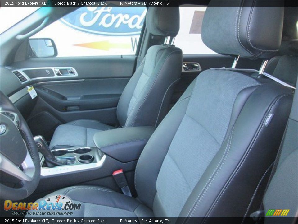 2015 Ford Explorer XLT Tuxedo Black / Charcoal Black Photo #28