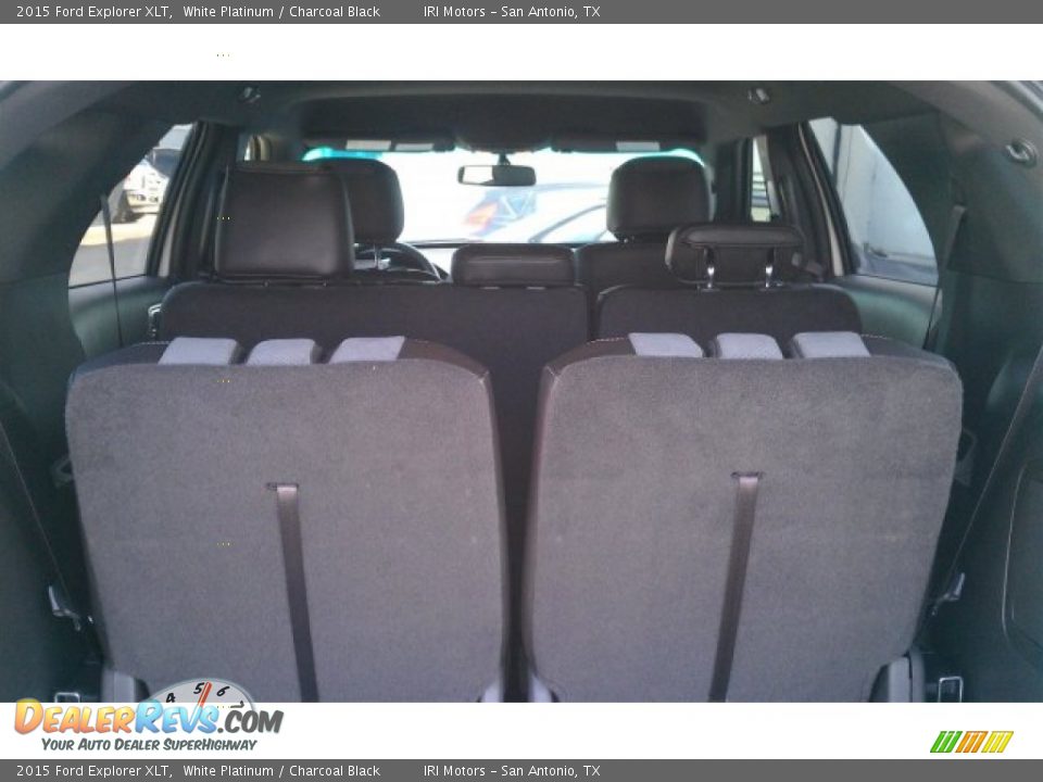 2015 Ford Explorer XLT White Platinum / Charcoal Black Photo #7