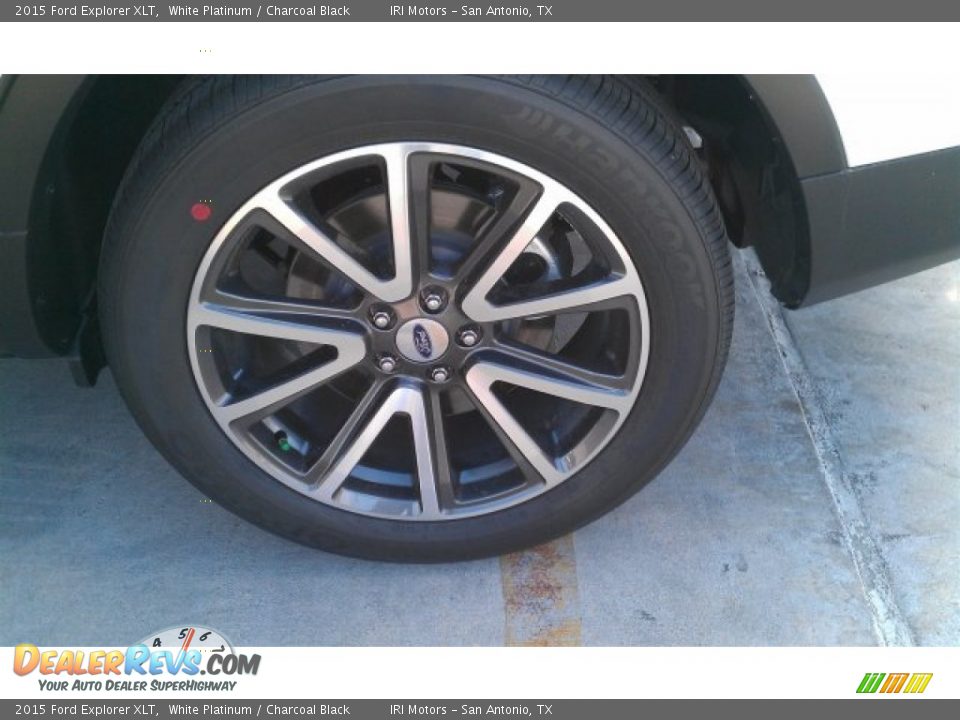 2015 Ford Explorer XLT White Platinum / Charcoal Black Photo #8