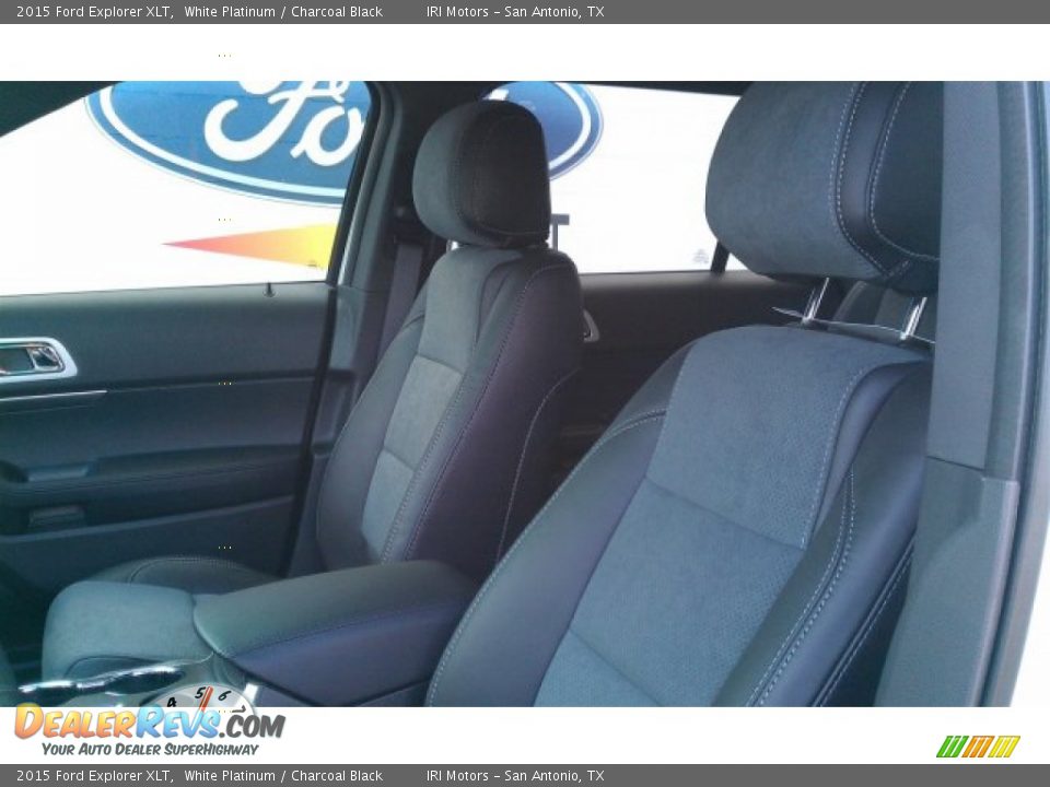 2015 Ford Explorer XLT White Platinum / Charcoal Black Photo #11