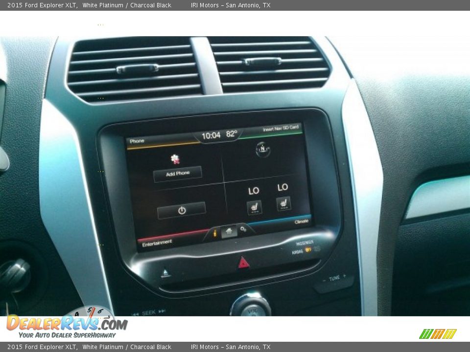 2015 Ford Explorer XLT White Platinum / Charcoal Black Photo #17