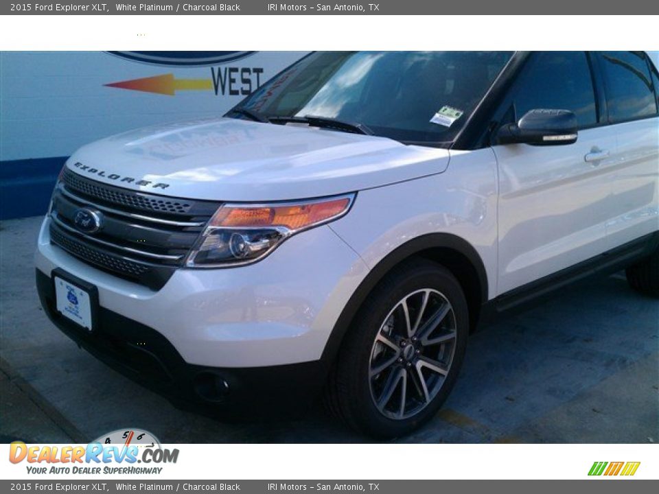 2015 Ford Explorer XLT White Platinum / Charcoal Black Photo #21