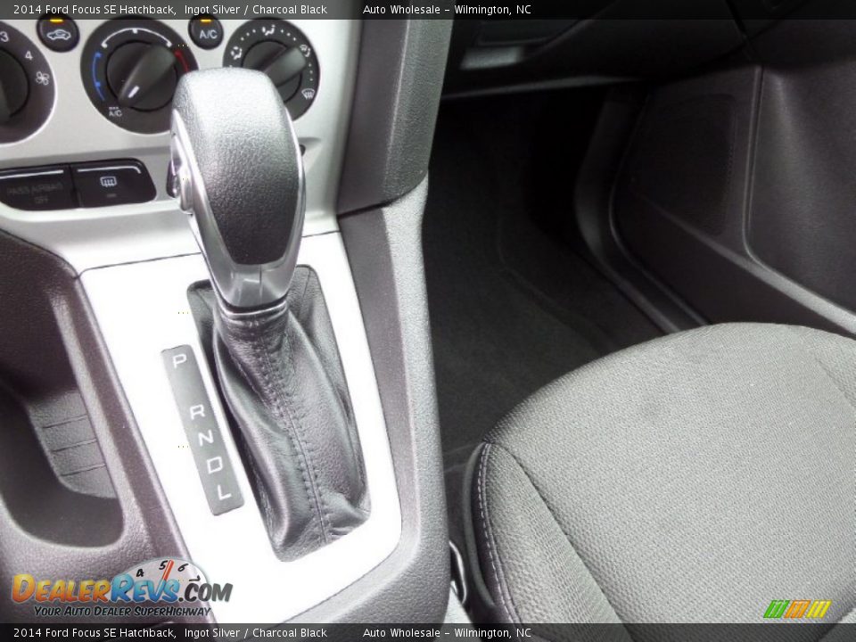 2014 Ford Focus SE Hatchback Ingot Silver / Charcoal Black Photo #20