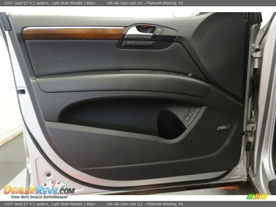 2007 Audi Q7 4.2 quattro Light Silver Metallic / Black Photo #11