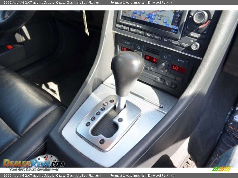 2006 Audi A4 2.0T quattro Sedan Quartz Gray Metallic / Platinum Photo #17