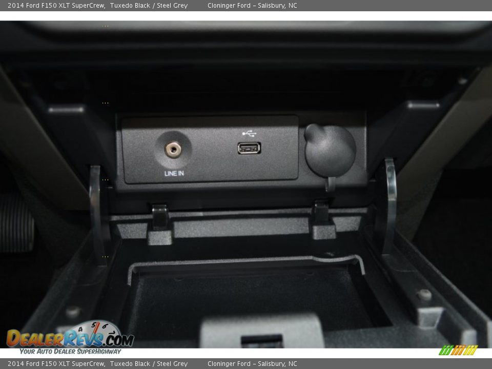 2014 Ford F150 XLT SuperCrew Tuxedo Black / Steel Grey Photo #15