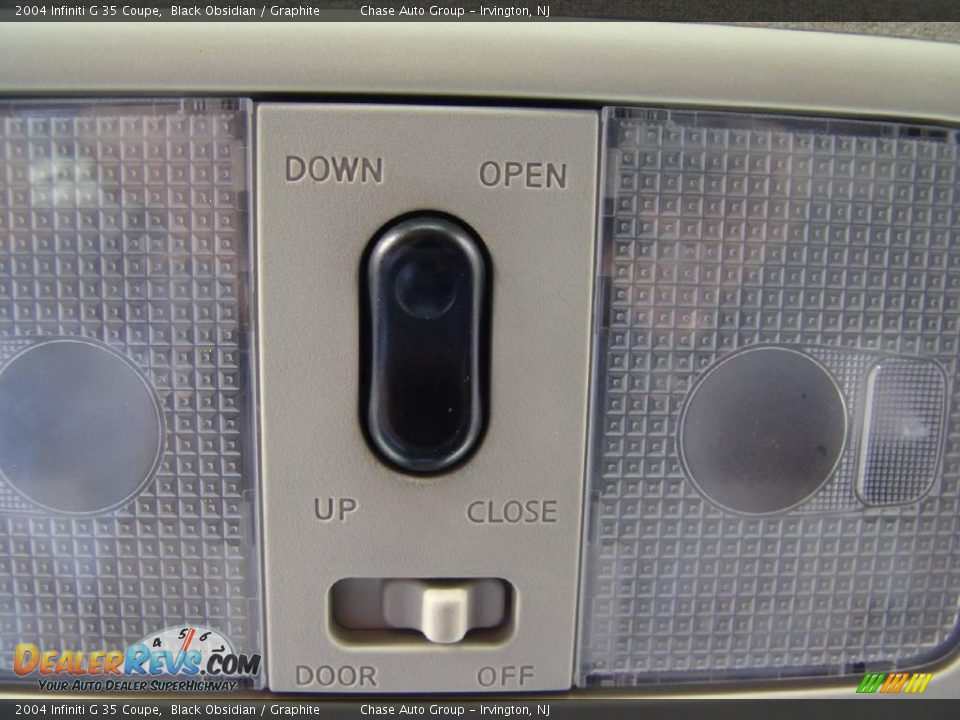 2004 Infiniti G 35 Coupe Black Obsidian / Graphite Photo #26
