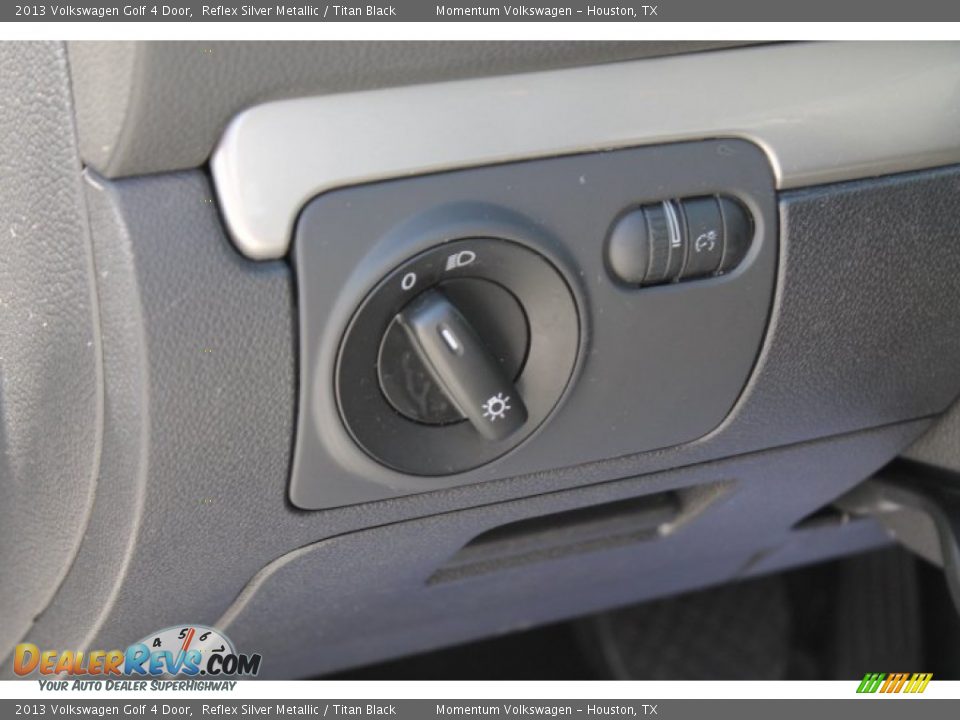 2013 Volkswagen Golf 4 Door Reflex Silver Metallic / Titan Black Photo #18