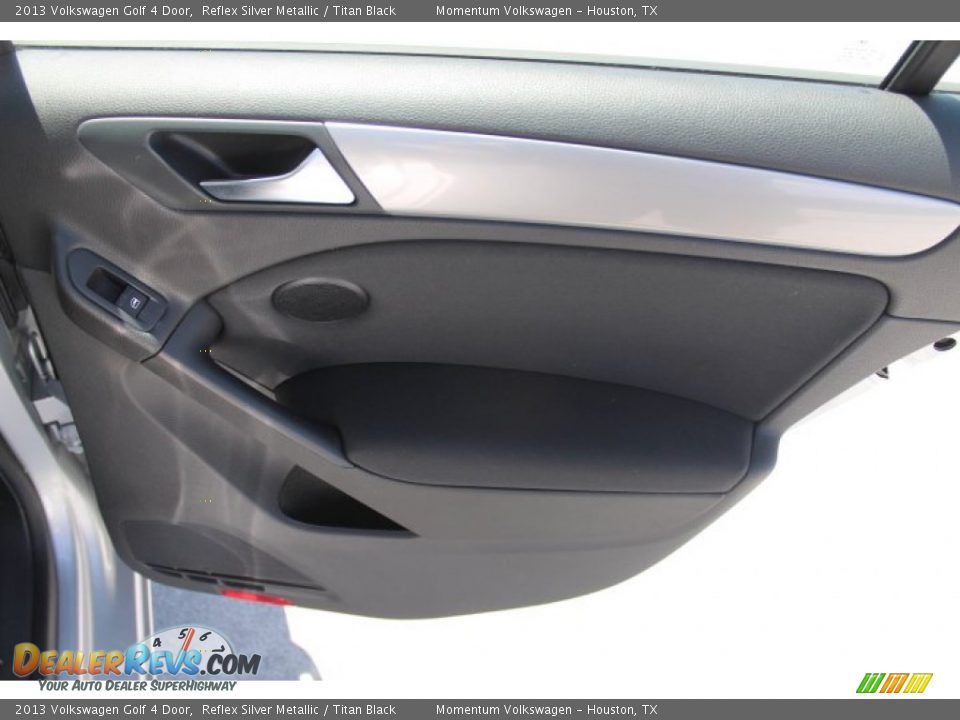 2013 Volkswagen Golf 4 Door Reflex Silver Metallic / Titan Black Photo #36