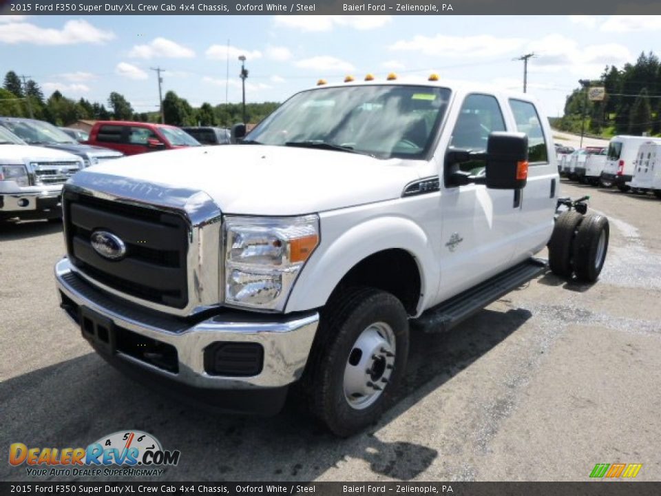 2015 Ford F350 Super Duty XL Crew Cab 4x4 Chassis Oxford White / Steel Photo #4