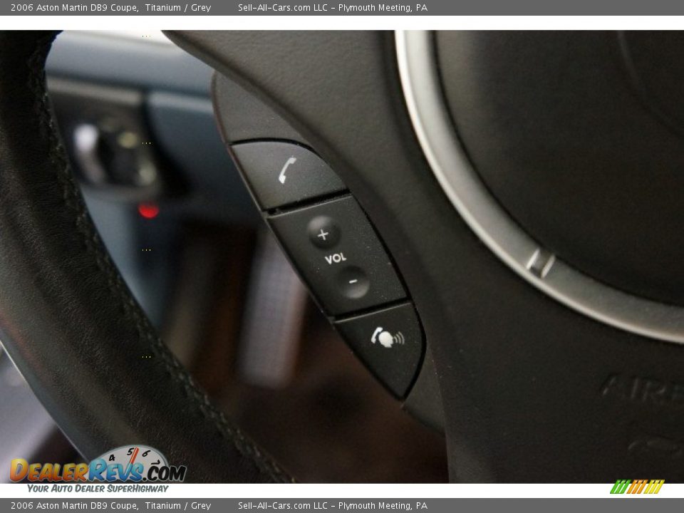 Controls of 2006 Aston Martin DB9 Coupe Photo #18