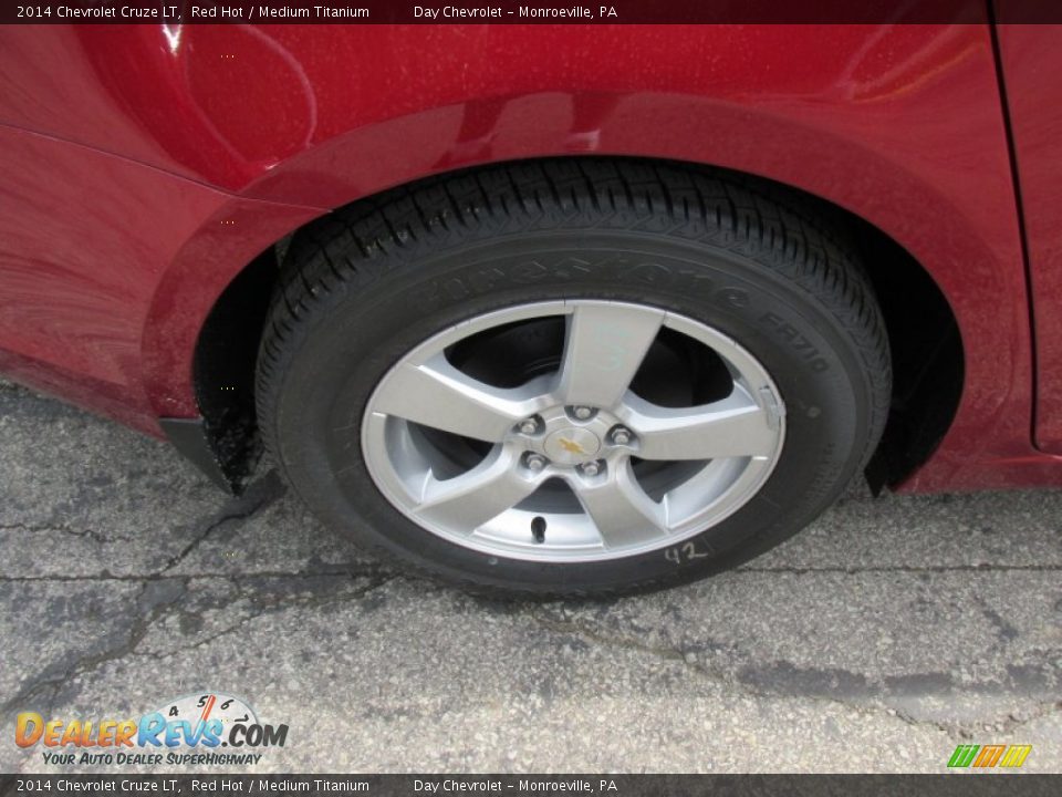 2014 Chevrolet Cruze LT Red Hot / Medium Titanium Photo #3