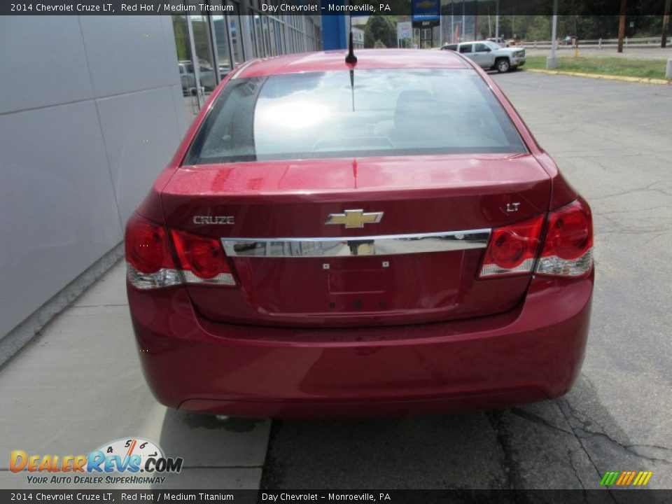 2014 Chevrolet Cruze LT Red Hot / Medium Titanium Photo #5