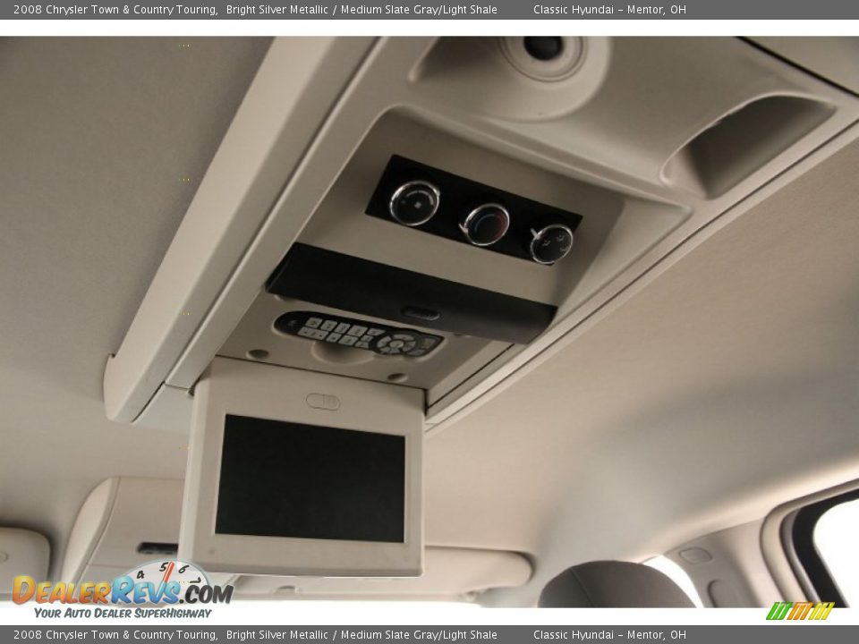 2008 Chrysler Town & Country Touring Bright Silver Metallic / Medium Slate Gray/Light Shale Photo #31