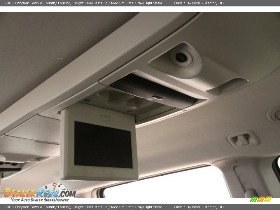 2008 Chrysler Town & Country Touring Bright Silver Metallic / Medium Slate Gray/Light Shale Photo #32