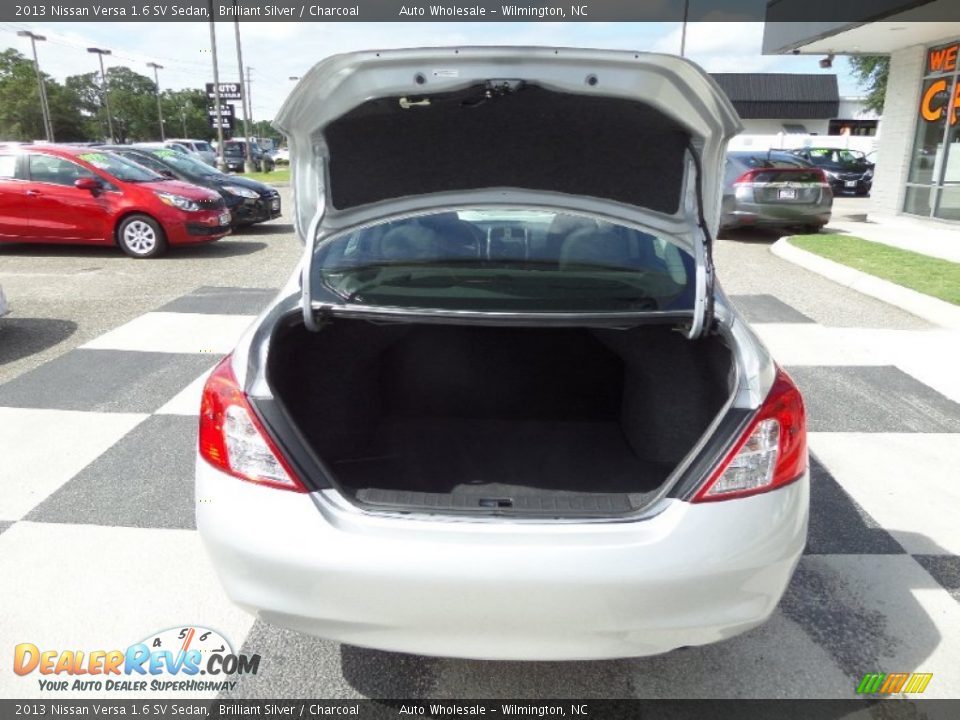 2013 Nissan Versa 1.6 SV Sedan Brilliant Silver / Charcoal Photo #5