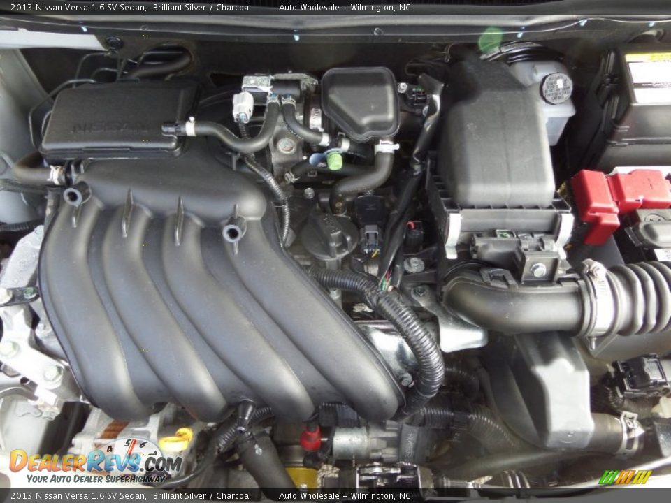 2013 Nissan Versa 1.6 SV Sedan Brilliant Silver / Charcoal Photo #6