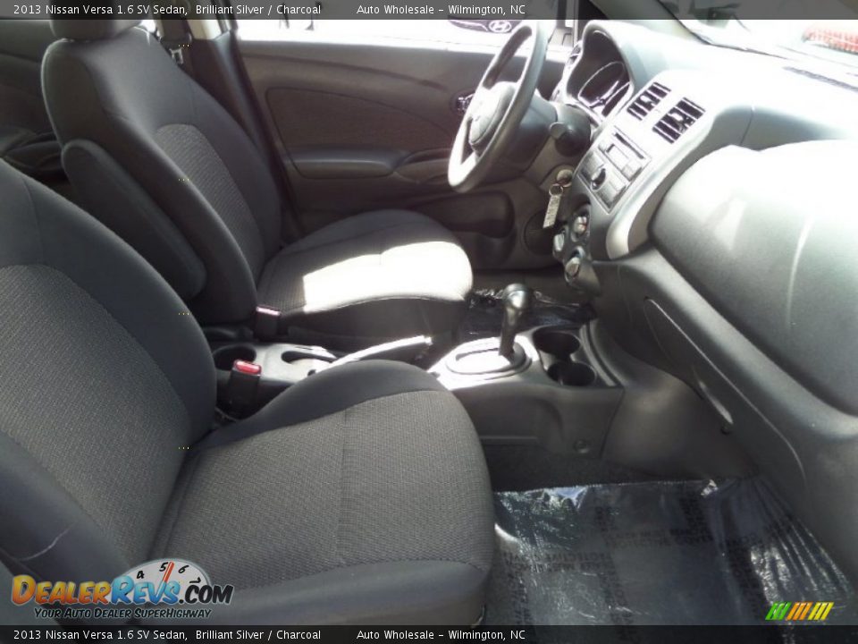2013 Nissan Versa 1.6 SV Sedan Brilliant Silver / Charcoal Photo #13
