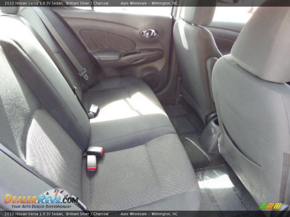 2013 Nissan Versa 1.6 SV Sedan Brilliant Silver / Charcoal Photo #14