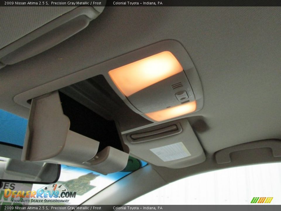 2009 Nissan Altima 2.5 S Precision Gray Metallic / Frost Photo #18