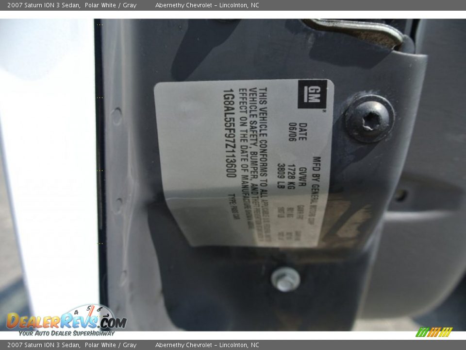 2007 Saturn ION 3 Sedan Polar White / Gray Photo #7