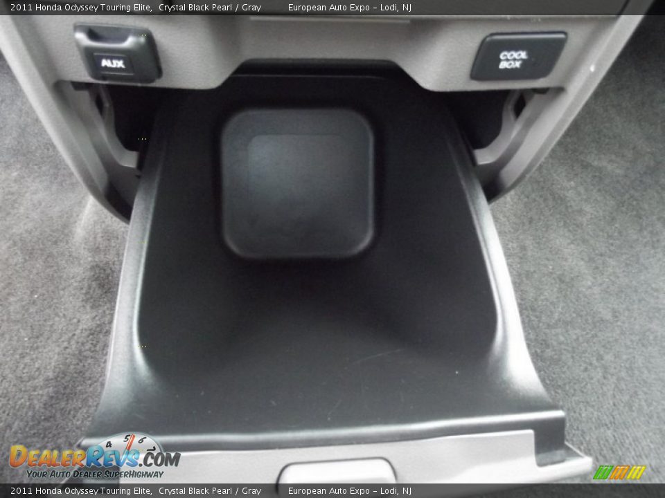 2011 Honda Odyssey Touring Elite Crystal Black Pearl / Gray Photo #21