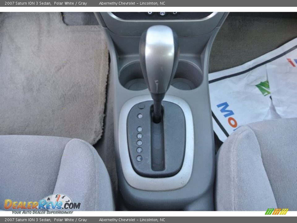 2007 Saturn ION 3 Sedan Polar White / Gray Photo #14
