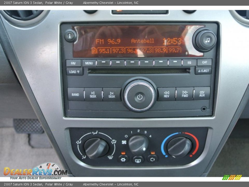 2007 Saturn ION 3 Sedan Polar White / Gray Photo #15