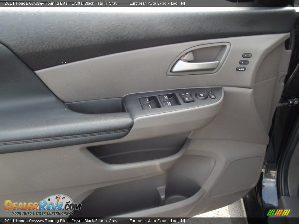 2011 Honda Odyssey Touring Elite Crystal Black Pearl / Gray Photo #31